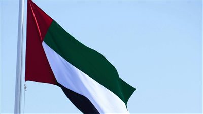 مشروع ضخم للطاقة الشمسية والتخزين في أبوظبي يعزز مكانة الإمارات كمركز إقليمي للطاقة النظيفة 