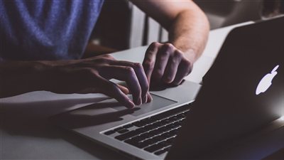 تقارير حديثة تشير إلى أن الشركات الناشئة تعيد صياغة استراتيجيات التوظيف بالتركيز على المهارات القابلة للتكيف